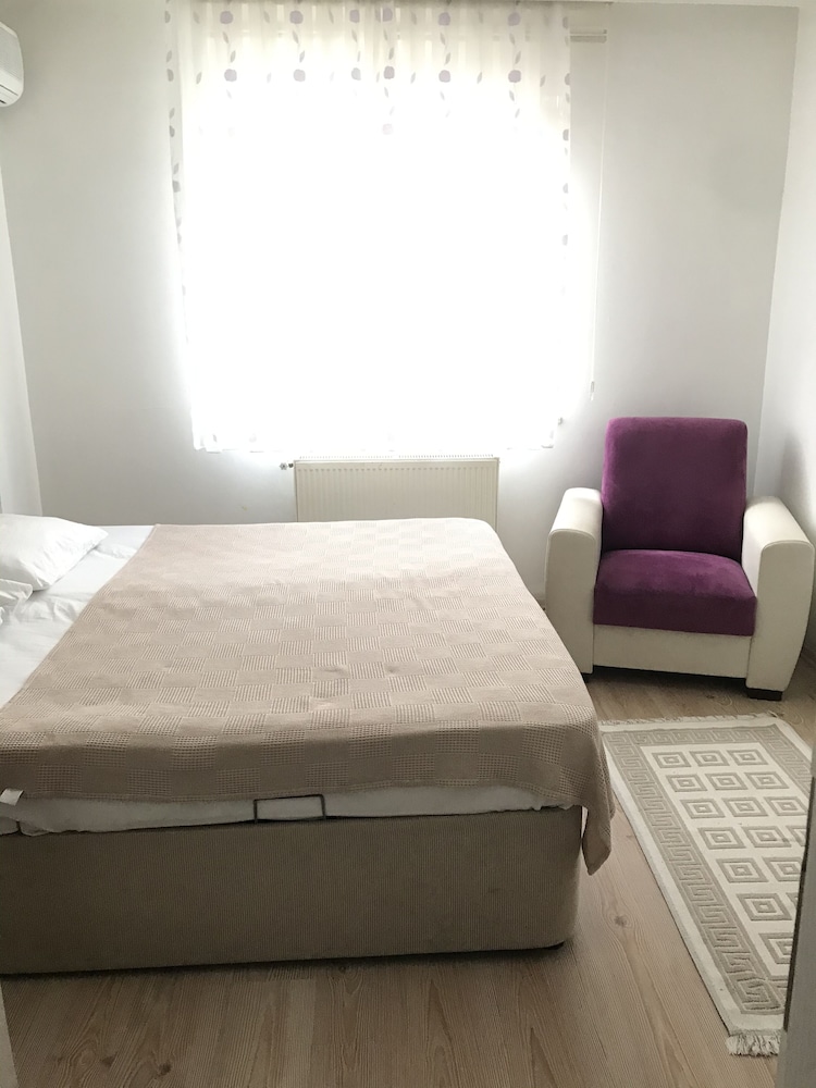 Karabina Eylül Aparts Rezervasyon