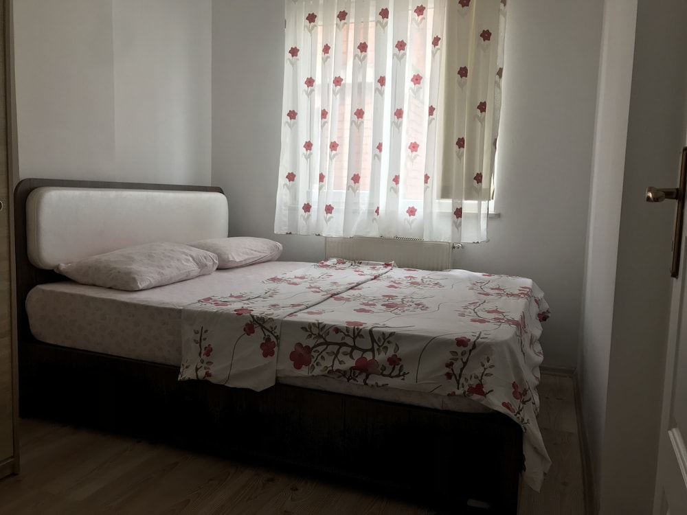 Karabina Eylül Aparts Rezervasyon