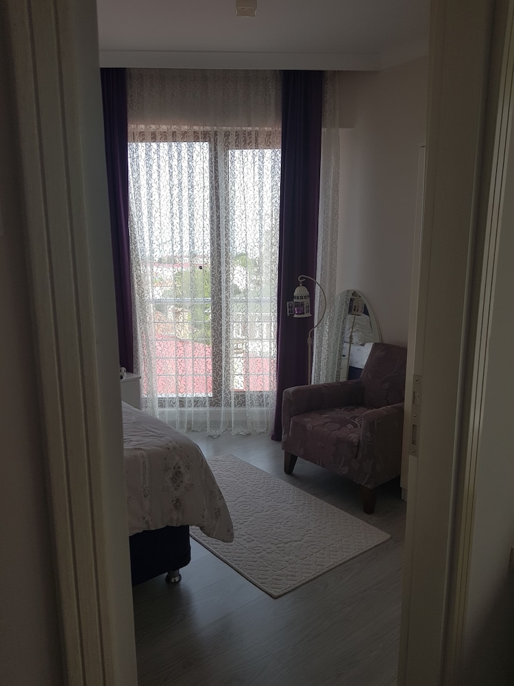 Zoviya Hill White Apart Rezervasyon