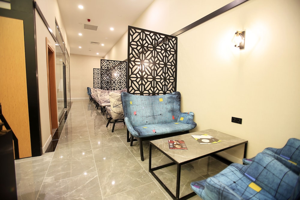 Roof 264 Hotel and Suites Rezervasyon