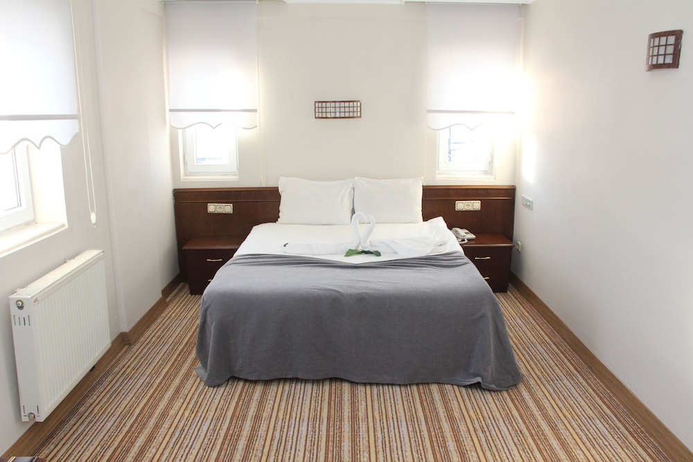 Grand Eras Hotel Rezervasyon