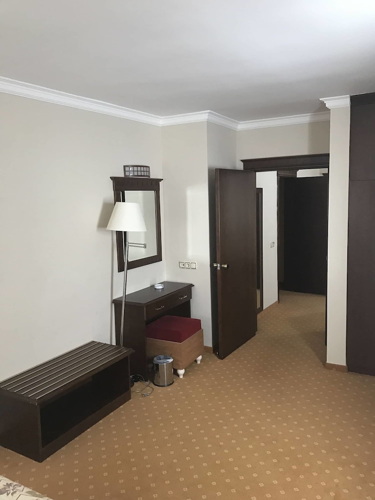 Grand Eras Hotel Rezervasyon