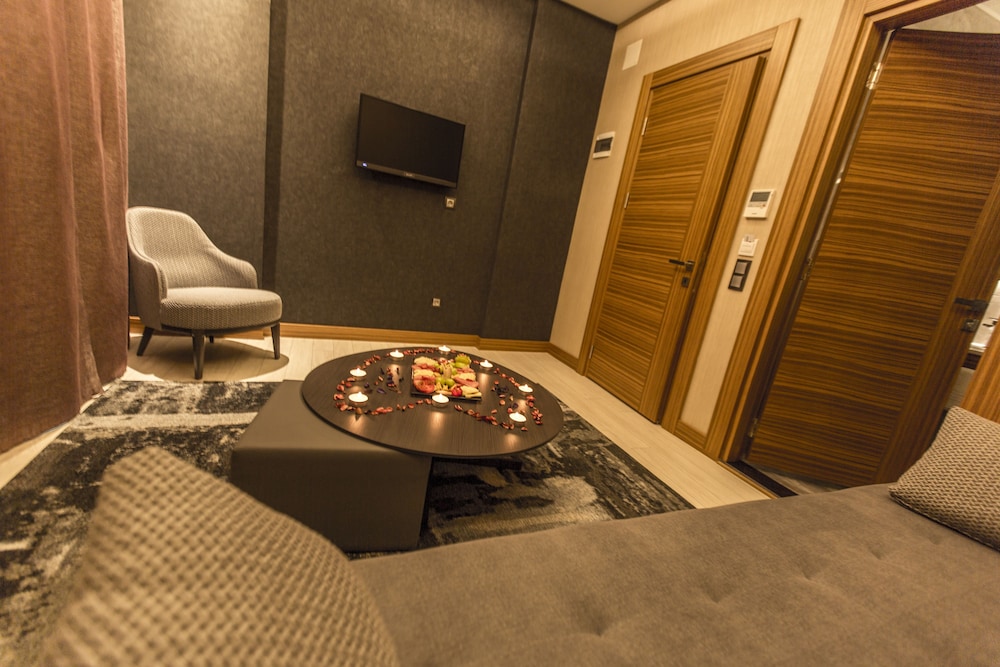Honour Hotel Rezervasyon