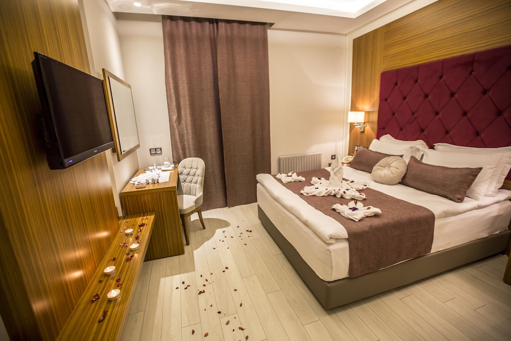 Honour Hotel Rezervasyon