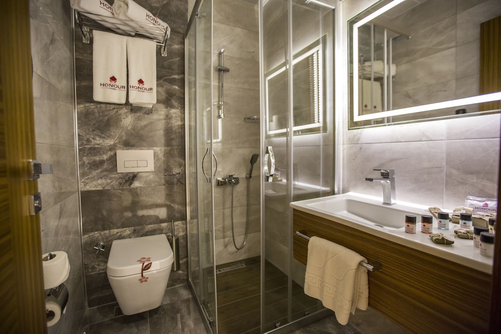 Honour Hotel Rezervasyon