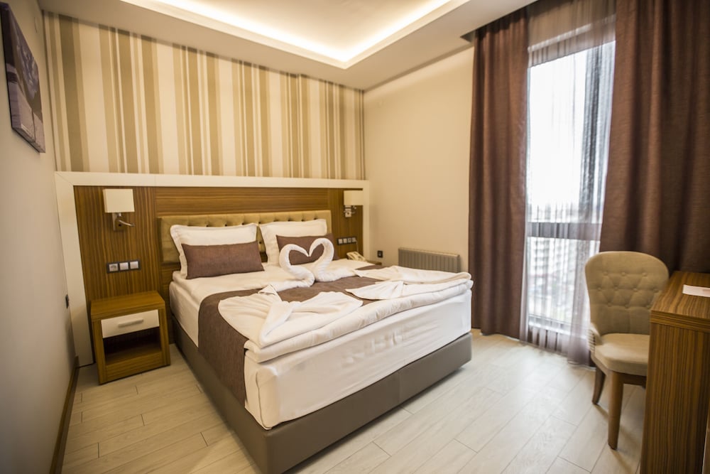 Honour Hotel Rezervasyon