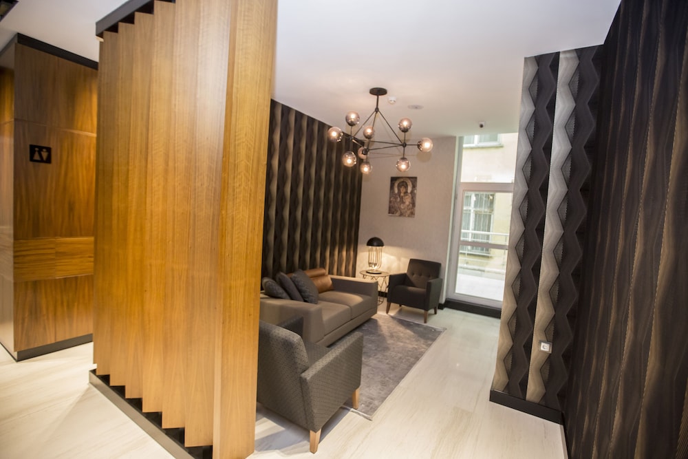 Honour Hotel Rezervasyon