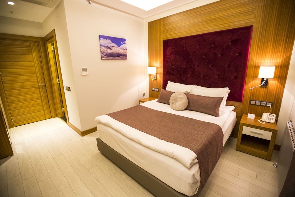 Honour Hotel Rezervasyon