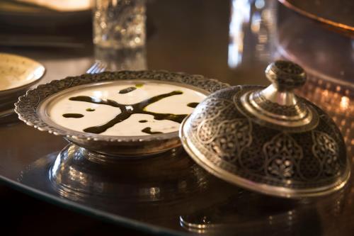 HSVHN Hotel Hisvahan Rezervasyon