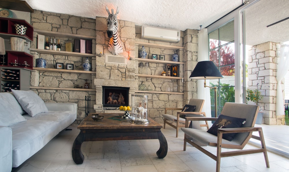 The Six Alaçati Hotel Rezervasyon