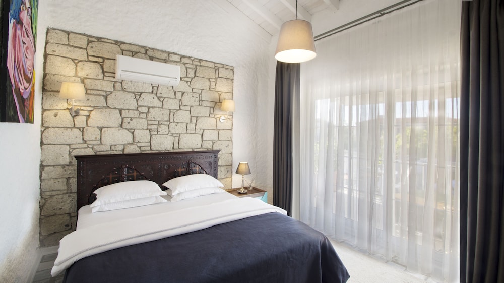 The Six Alaçati Hotel Rezervasyon