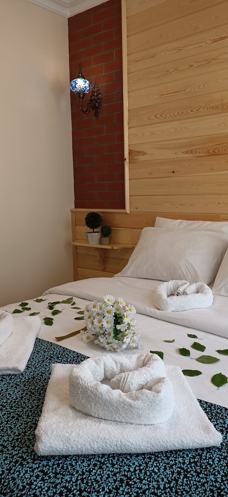 Abant Dört Mevsim Konağı Rezervasyon