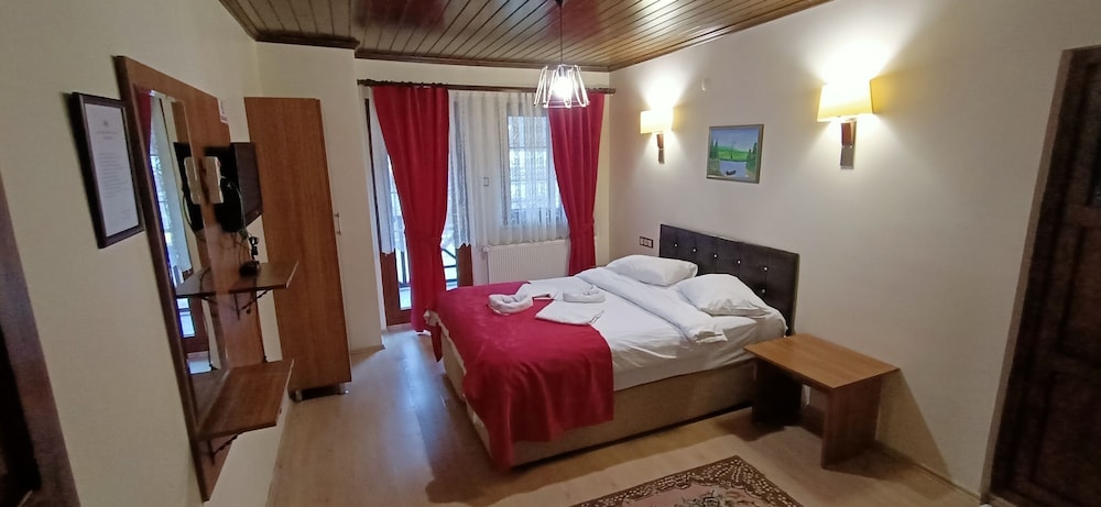 Abant Dört Mevsim Konağı Rezervasyon