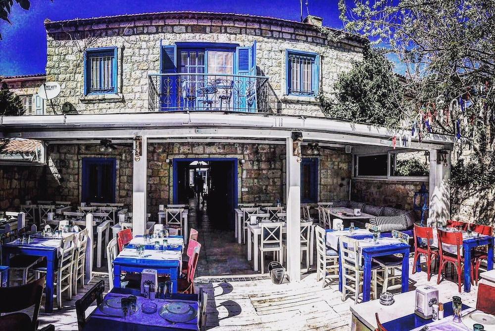 Sakizlihan Alacati Rezervasyon