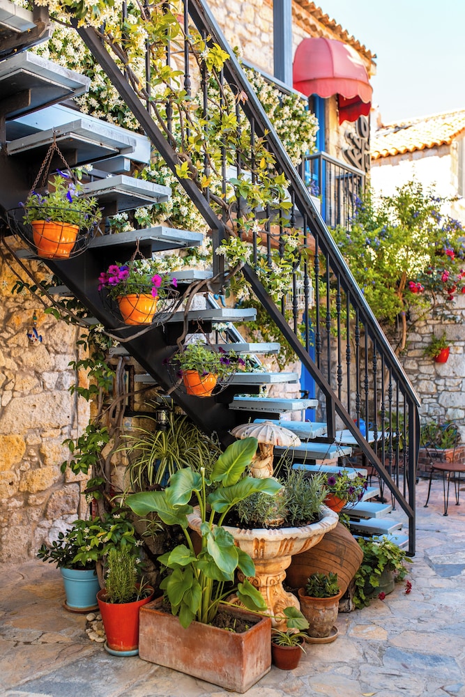 Alacati Eski Ev Hotel Rezervasyon