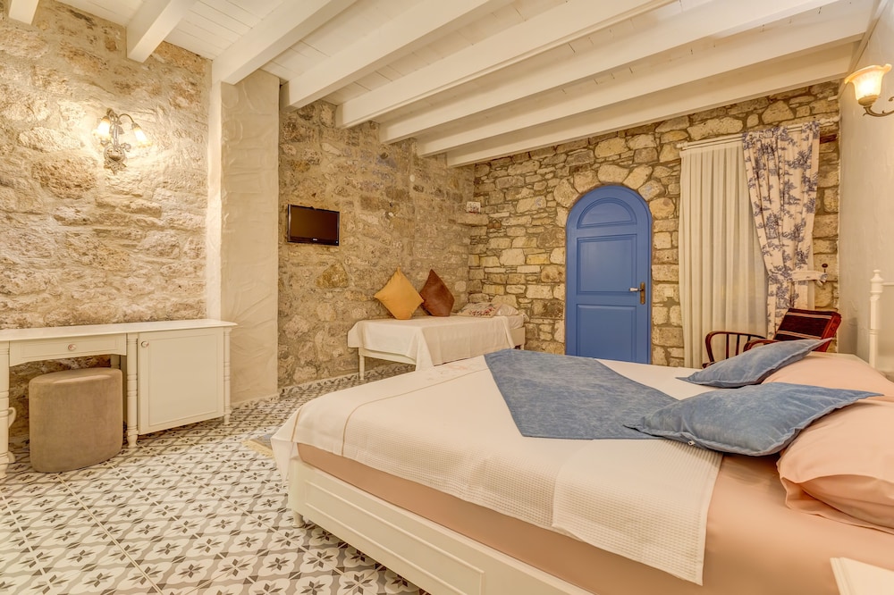 Alacati Eski Ev Hotel Rezervasyon