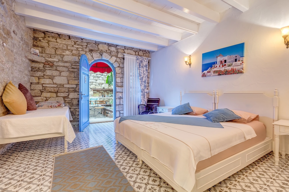 Alacati Eski Ev Hotel Rezervasyon