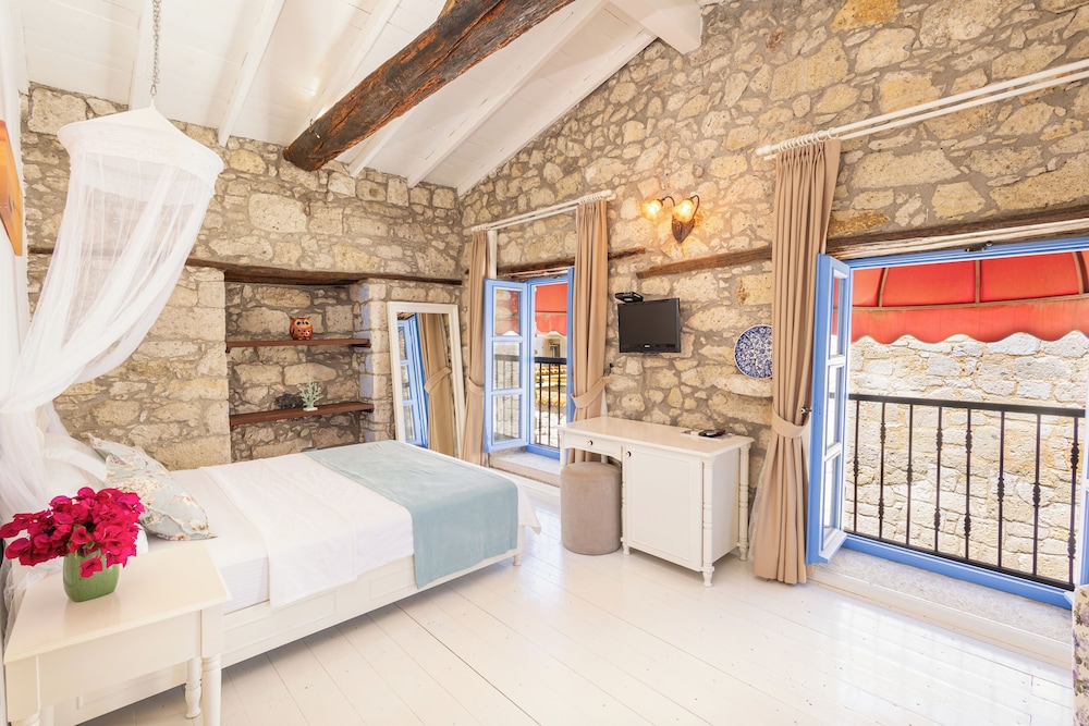 Alacati Eski Ev Hotel Rezervasyon