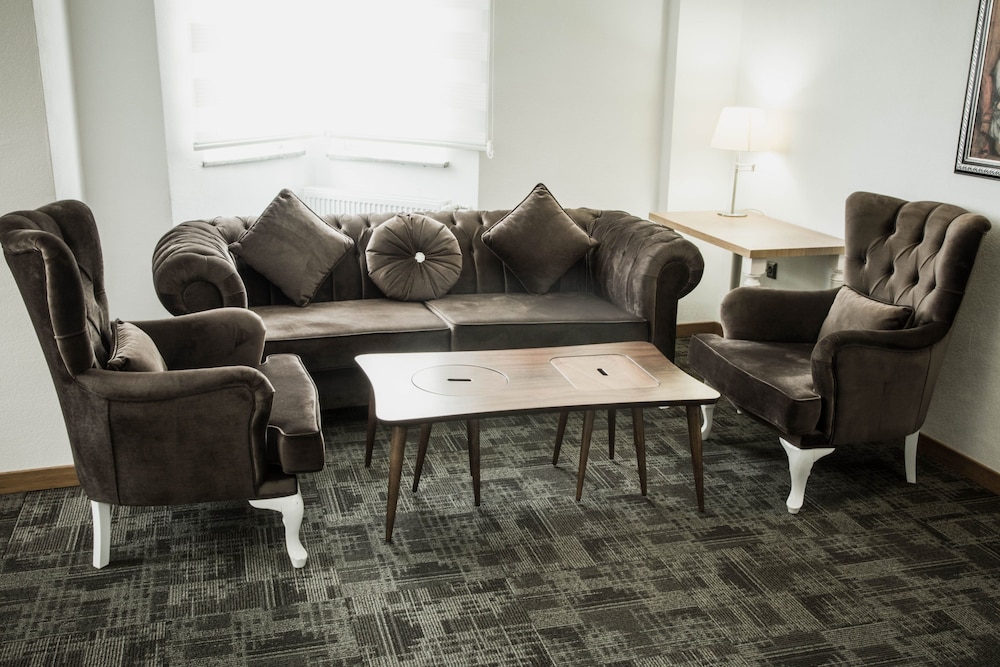 Demirel Garden Otel Rezervasyon