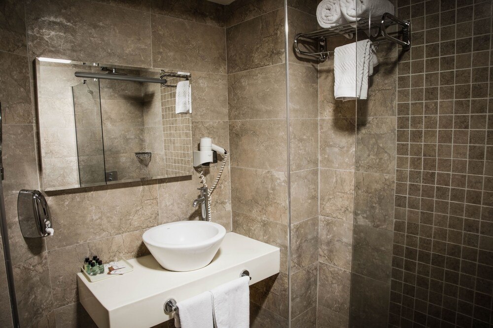 Demirel Garden Otel Rezervasyon