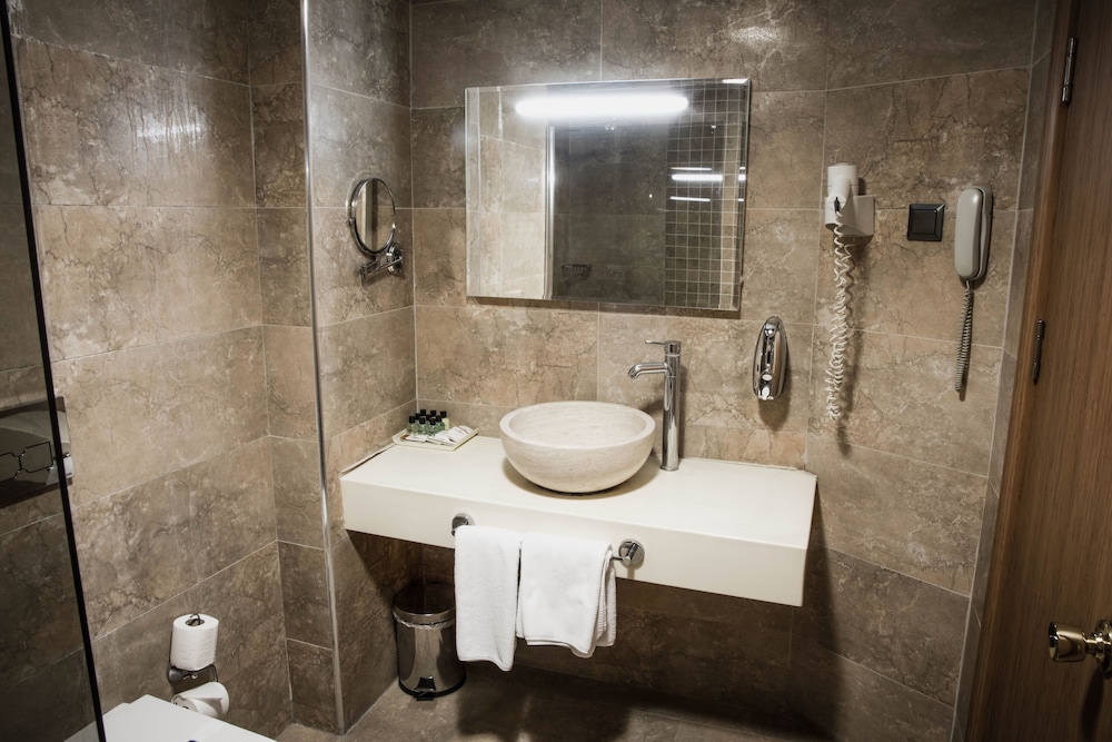 Demirel Garden Otel Rezervasyon