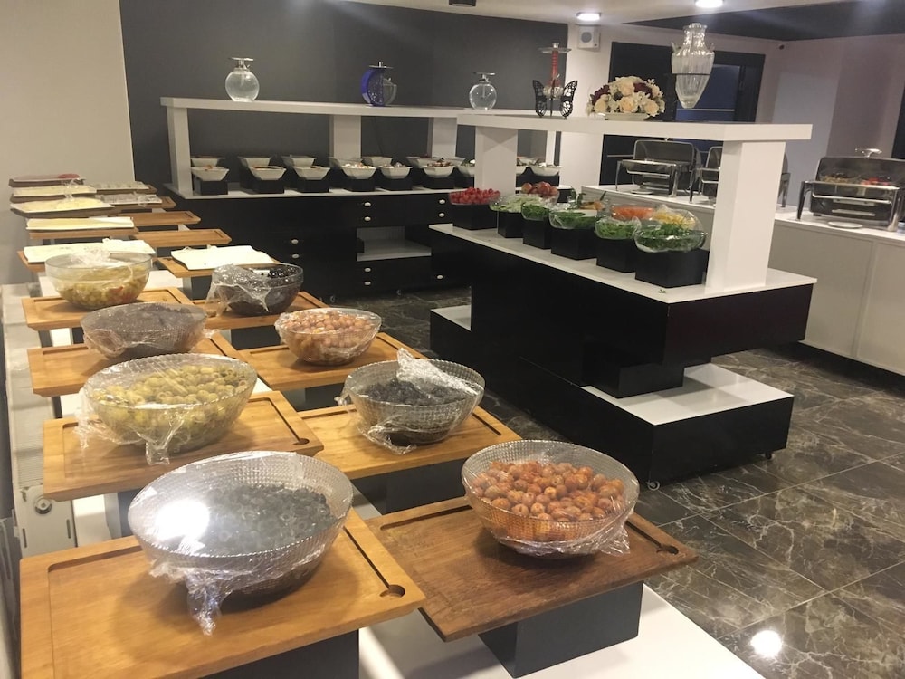 Demirel Garden Otel Rezervasyon