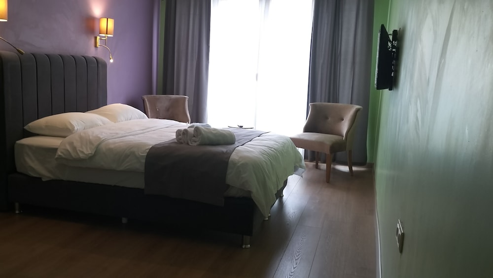 Selanikli Pansiyon Heybeliada Rezervasyon