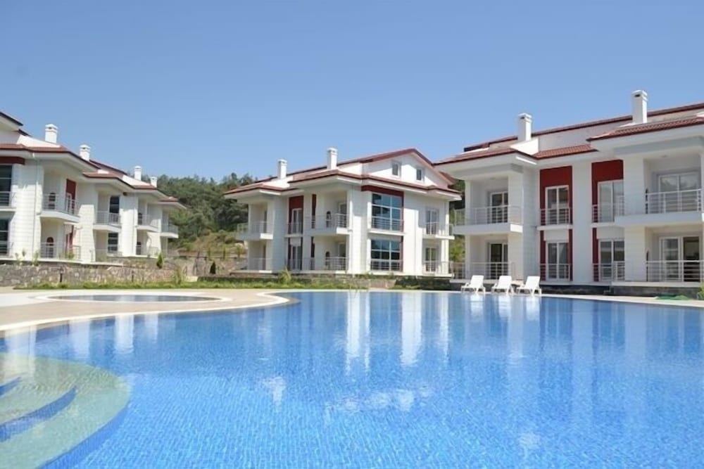 Foca Park Apartments Rezervasyon