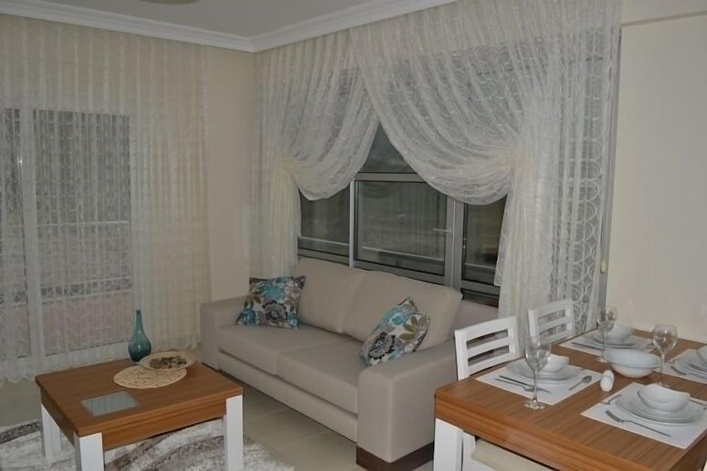 Foca Park Apartments Rezervasyon
