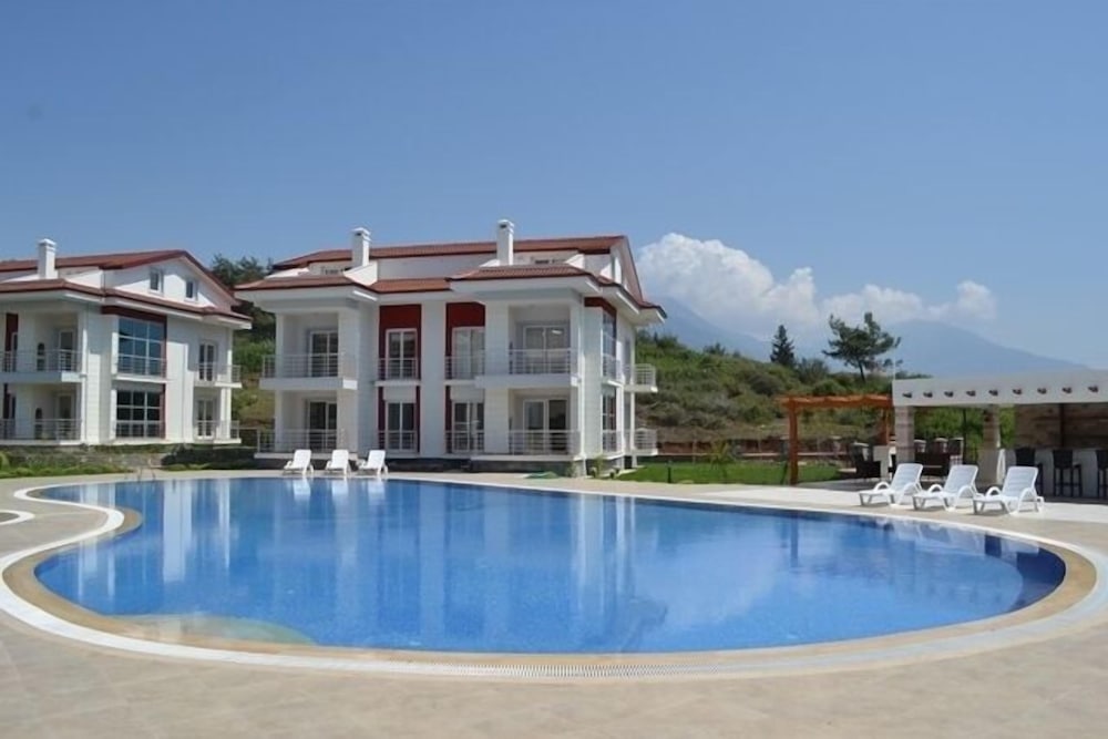 Foca Park Apartments Rezervasyon