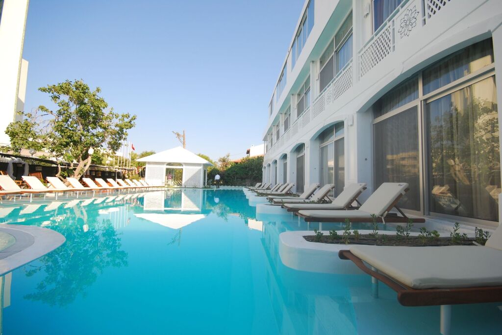 Rooms Bohemian Hotel Rezervasyon