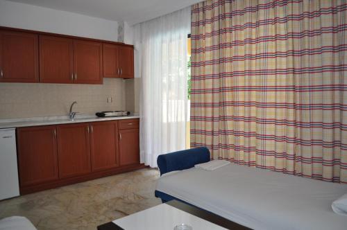 Marlin Apartments Rezervasyon