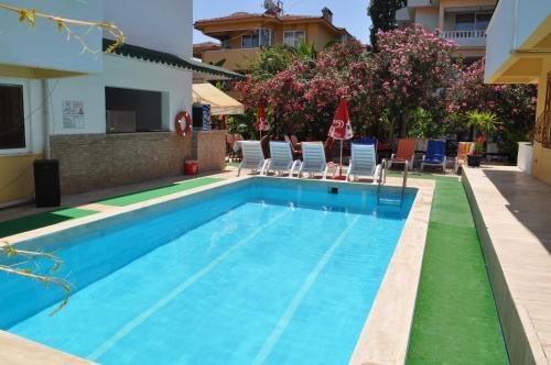 Marlin Apartments Rezervasyon