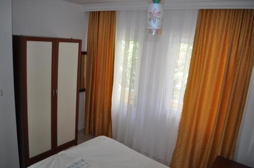 Marlin Apartments Rezervasyon