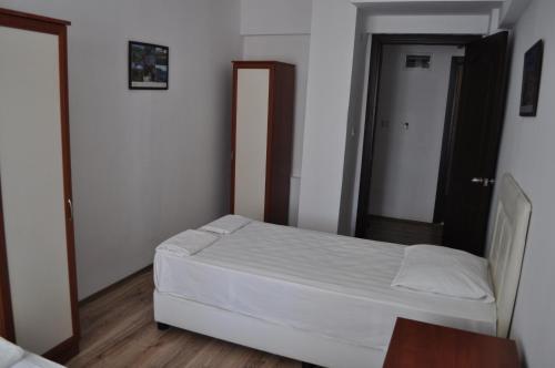 Marlin Apartments Rezervasyon