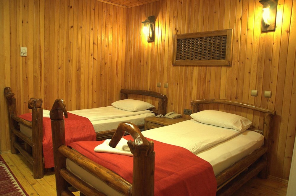 Uzungöl inan Kardesler Hotel Rezervasyon