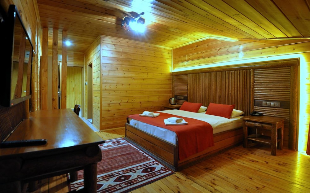 Uzungöl inan Kardesler Hotel Rezervasyon